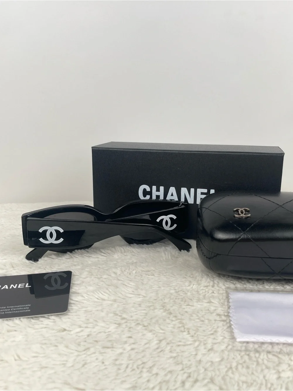 Chanel Cat Eye Sunglasses Women’s Black Frame Grey Lenses Excellent Condition